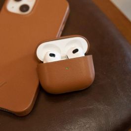 Native Union Leather Case for AirPods. AirPods Gen3. Color: Tan Native Union Leather Case for AirPods. AirPods Gen3. Color: Tan