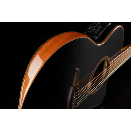 LAG Guitarra Acústica Auditorium A/E Cutaway Edición Limitada Bisel Negra Cedro Rojo Macizo Brillante