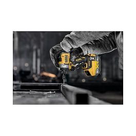 DeWALT DCF860NT-XJ Destornillador de Impacto 1/4" 18V Sin Escobillas, 4400Nm de Torque, Mango de Pistola, 3800 RPM, Negro y Amarillo