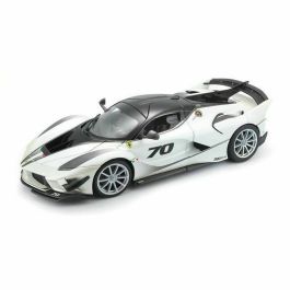 Coche Bburago Ferrari FXX K-EVO #70 PE 1:18 Precio: 52.5000003. SKU: B1HWMMHNX2