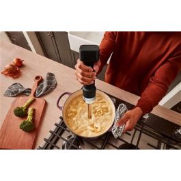 Batidora de Mano Inalámbrica Kitchenaid 12V con Accesorios - Negro Mate | Incluye Picadora y Vaso Medidor 1L Batidora de Mano Inalámbrica Kitchenaid 12V con Accesorios - Negro Mate | Incluye Picadora y Vaso Medidor 1L