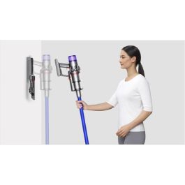 Dyson V11 Fluffy Aspiradora Escoba sin Cable, 2 en 1, Níquel/Rojo, Secar, 60 min Autonomía, 185 AW Potencia Succión