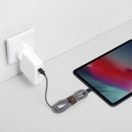 Native Union Belt Cable USB-C a USB-C 1.2 Metros Carga Rápida con Power Delivery Diseño Cebra Native Union Belt Cable USB-C a USB-C 1.2 Metros Carga Rápida con Power Delivery Diseño Cebra