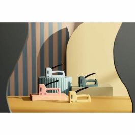 RAPID R53 Grapadora de pared ergonómica, 90% plástico reciclado, Fabricada en Suecia