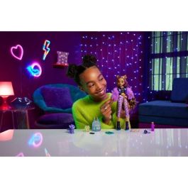 Muñeca monster high clawdeen wolf con su gatita mascota crescent y accesorios. Muñeca monster high clawdeen wolf con su gatita mascota crescent y accesorios.