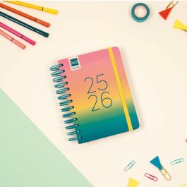 Finocam Agenda Cosmo Espiral Doble 8º 1Dp Iris 2025-2026 para Estudiantes, Diseños Variados, Cierre con Goma Finocam Agenda Cosmo Espiral Doble 8º 1Dp Iris 2025-2026 para Estudiantes, Diseños Variados, Cierre con Goma