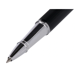 Belius Turbo Roller y estuche aluminio textura punteada negro plateado tinta negro caja de diseño