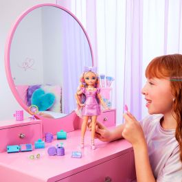 Barbie Jgg38 Muñeca 'Malibu' Dream Besties Peluquería con Accesorios de Estilismo y Maquillaje (incluye tiza para el pelo)