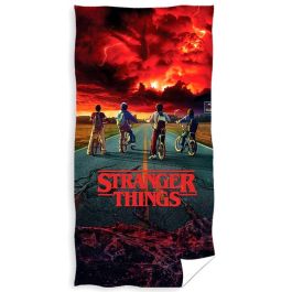 Toalla Stranger Things microfibra Precio: 7.69000012. SKU: B18TRAFS92