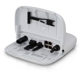 Ubiquiti SunMAX SolarPoint, (4) 10/100 RJ-45, Wi-Fi (2.4 GHz), IPx4, PoE 17W, DC 24W, 40W Max Ubiquiti SunMAX SolarPoint, (4) 10/100 RJ-45, Wi-Fi (2.4 GHz), IPx4, PoE 17W, DC 24W, 40W Max