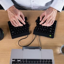R-Go Tools R-Go Split Break Ergonomic Keyboard, QWERTY (IT), black, wired R-Go Tools R-Go Split Break Ergonomic Keyboard, QWERTY (IT), black, wired