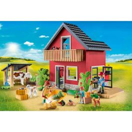 Playmobil Casa de Campo Amueblada con Zona de Estar y Dormir, Carretilla y Vaca Country