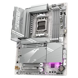 Gigabyte Placa Base X870 AORUS ELITE WF7 ICE AM5 para CPUs AMD Ryzen, VRM 16+2+2, DDR5 8200MHz OC, Wi-Fi 7, ATX