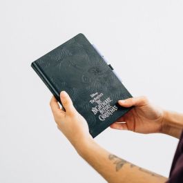 ERIK Cuaderno A5 premium Pesadilla Antes de Navidad Disney con bolígrafo proyector y 92 hojas punteadas
