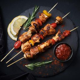 Set de 100 pinchos higiénicos de bambú 300 x 2.5 mm Algon (24 Cajas) Set de 100 pinchos higiénicos de bambú 300 x 2.5 mm Algon (24 Cajas)
