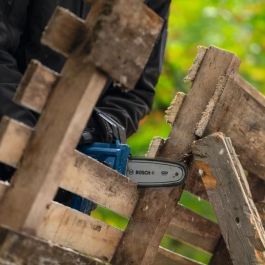 Bosch Professional GKE 18V-15 Motosierra