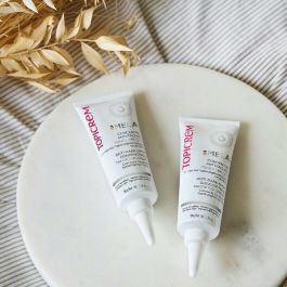 Topicrem MELA Concentrado Antimanchas 50g - Piel Uniforme, Reduce Manchas Oscuras e Hiperpigmentaciones, Hidrata 24h
