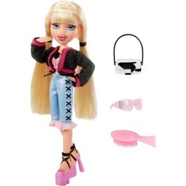 MGA Muñeca Cloe Goin Out Bratz 25cm con Accesorios