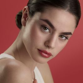 Sensilis LIP GLOW [OIL REPAIR] gloss labial #05-Berry Me 3,5 ml - Brillo hidratante con aceites reparadores