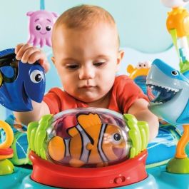 Disney Baby Área de Juegos Multiactividad Nemo con 13+ Actividades, Luces, Melodías y Asiento Giratorio 360° para Bebés 6-12 meses Disney Baby Área de Juegos Multiactividad Nemo con 13+ Actividades, Luces, Melodías y Asiento Giratorio 360° para Bebés 6-12 meses
