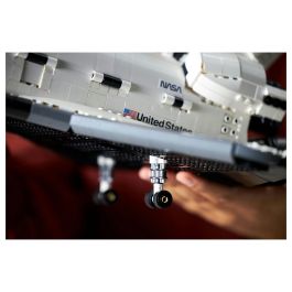 LEGO Creator Expert NASA Spaceshuttle Discovery - Set de construcción 2354 piezas, Maqueta del Transbordador Espacial, para adultos y fans