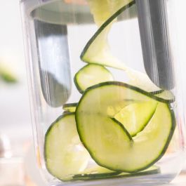 Cortador de Verduras en Espiral y Rallador con Recetas Vigizer InnovaGoods