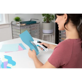 Black+Decker Tijeras Inalámbricas BCSC115-xj 3.6V con Batería de Litio y Carga USB-C