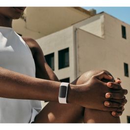 Fitbit Charge 6 Pulsera de Actividad AMOLED GPS NFC - Resistencia al Agua 50m - Beige