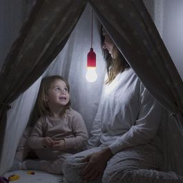 Bombilla LED Portátil con Cordón Bulby InnovaGoods Bombilla LED Portátil con Cordón Bulby InnovaGoods