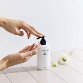 Loción Corporal Skybottle White Rain 300 ml Loción Corporal Skybottle White Rain 300 ml