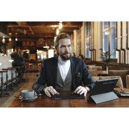 Cherry KW 9200 MINI Teclado Compacto Inalambrico 2.4GHz, Bluetooth 5.0 y con Cable Recargable Negro