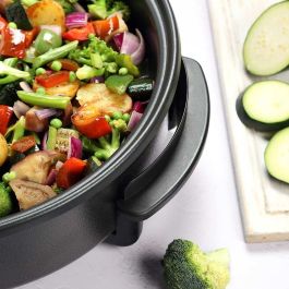 Orbegozo Olla Eléctrica PZ 3670 1500W Capacidad 5L Cocina Fácil Sana Freír Guisar Asar Paellas Tortillas Pizzas