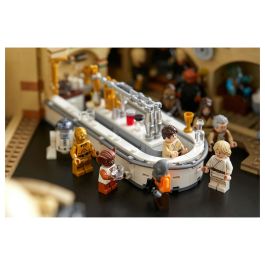 LEGO Star Wars Mos Eisley Cantina 75290 - Juego de Construcción 3187 Piezas con 21 Minifiguras