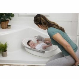 Ingenuity ING17492 Hamaca Ajustable para Bebés hasta 6 Meses Sylvi Baby Bath Incluye Toallita y Libro de Baño para Bebés 24M+