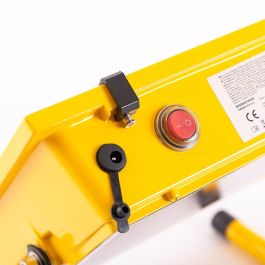 Proyector LED Solar 200W 6500K con Control Remoto y Función Power Bank [WR-KFL-E-200W] - Batería 18000MaH, Autonomía hasta 36h