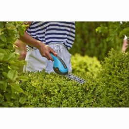 Gardena 9886-20 Kit Cisail A ClassicCut Li con Mango Telescópico, Ruedas, 3.6V/2.5Ah y Protección de Cuchillas USB-C