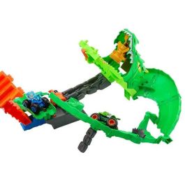 Hot Wheels Monster Trucks Pista Dragon Destruction Sharks vs Dinos. Incluye 2 Coches. Medidas: 53,34x60x35,56 cm. Edad 4+ años Hot Wheels Monster Trucks Pista Dragon Destruction Sharks vs Dinos. Incluye 2 Coches. Medidas: 53,34x60x35,56 cm. Edad 4+ años