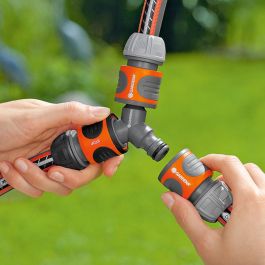 Gardena Conector Derivación Triple "Y" 3/4" - 1/2" Polipropileno Tratamiento Anti UV Anti Heladas Blister