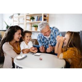 Winning Moves Juego de Cerdos: Dados Cerditos de Puntuación para Niños +6 Años - Incluye Libro de Conteo, Lápices y Baraja de Cartas Winning Moves Juego de Cerdos: Dados Cerditos de Puntuación para Niños +6 Años - Incluye Libro de Conteo, Lápices y Baraja de Cartas