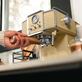 Cecotec 01629 Cafetera Eléctrica Semi-automática Espresso 1350W 20 Bares 1.5L con Vaporizador y Manómetro