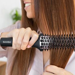 Cecotec 04286 Utensilio de Peinado: Cepillo Alisador de Pelo Caliente Negro con Placa Cerámica, 56W de Potencia y Control por Botones Cecotec 04286 Utensilio de Peinado: Cepillo Alisador de Pelo Caliente Negro con Placa Cerámica, 56W de Potencia y Control por Botones