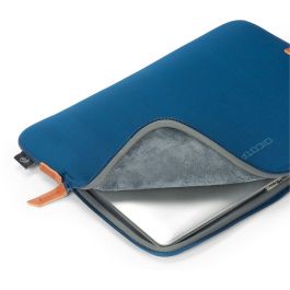 DICOTA D32156-RPET Funda Skin URBAN para Portátil 16" (40.6cm) Marina Tela Neopreno Poliéster Reciclado Hidrófobo