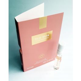 Le Parfum Essentiel, Agua de perfume, Para mujeres, 1.5 ml *Muestra Precio: 9.9499994. SKU: B1ELBMPHCW