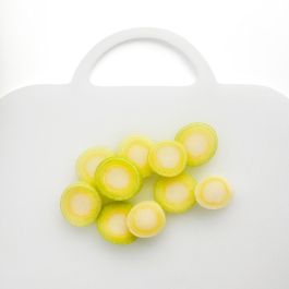 Quid Tabla de Corte Renova de Polipropileno Higiénica, Libre de BPA y Apto Lavavajillas, Blanca 27x19x0,5 cm