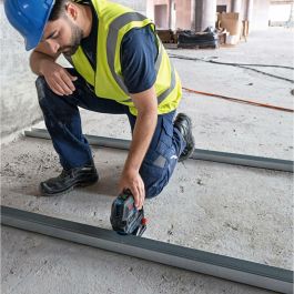 Bosch GCL 12V-50-22 CG Láser combinado (hasta 50 m, doble potencia, soporte RM 20, 4 pilas LR6 (AA), estuche)