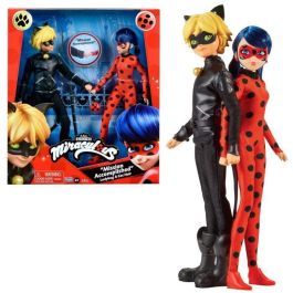 Miraculous Ladybug - Paquete de 2 muñecas de moda 26 cm Miraculous Ladybug - Paquete de 2 muñecas de moda 26 cm Precio: 46.58999972. SKU: B16X3KF2DM