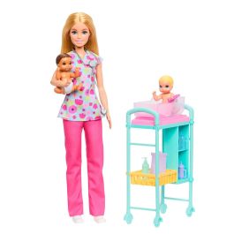 Barbie Muñeca Doctora Con Complementos Jmk12, Incluye 2 Bebés, Mesa de Reconocimiento, Accesorios Médicos, +3 Años Precio: 27.9994. SKU: B1A6YREFDM