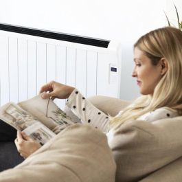 Cecotec 05376 Calefactor Eléctrico Convector 2000 W Blanco Digital, para Interior, Suelo o Pared, hasta 25 m²