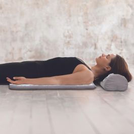 Sensly Esterilla de Acupresión con Almohada para Bienestar y Relajación Muscular, Incluye Bolsa de Transporte, 40x64 cm