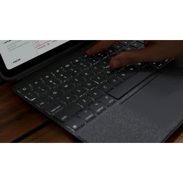 Logitech 920-011441 Combo Touch Teclado con Touchpad para iPad (2022) Gris Retroiluminado Smart Connector QWERTY US